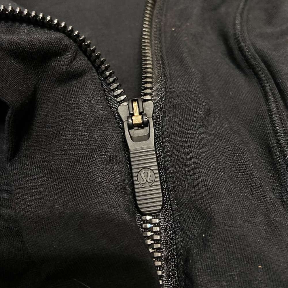 LULULEMON 🍋 - Picture 6 of 9
